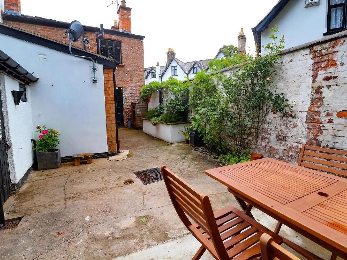 2 Ashby Place Chester Holiday home